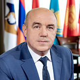 Виктор Назаренко